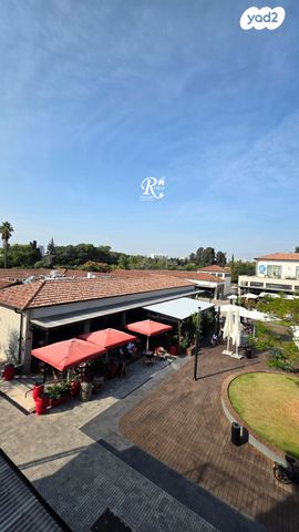 חנויות/ שטח מסחרי, סביון