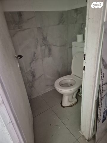 חנויות/ שטח מסחרי, החלוץ 136, העיר העתיקה, רמב"ם, דרום, באר שבע