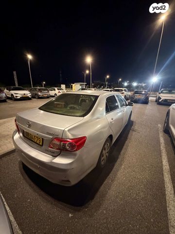 מודעת רכב טויוטה קורולה