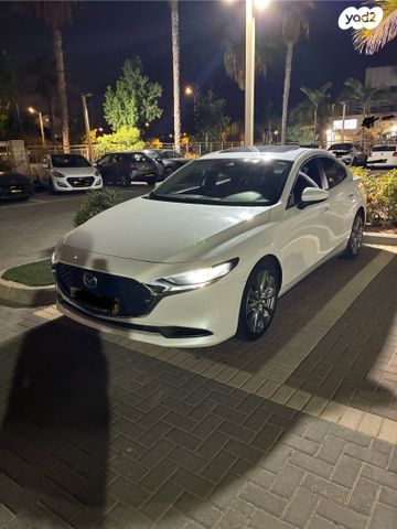 מודעת רכב מאזדה 3