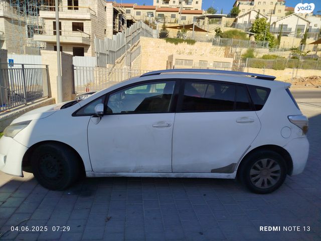 מודעת רכב טויוטה ורסו