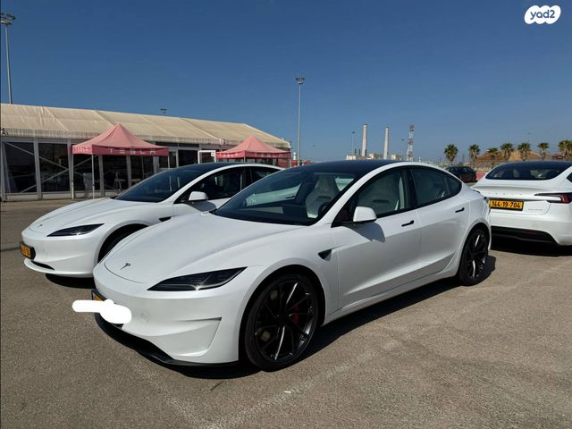 מודעת רכב טסלה מודל 3