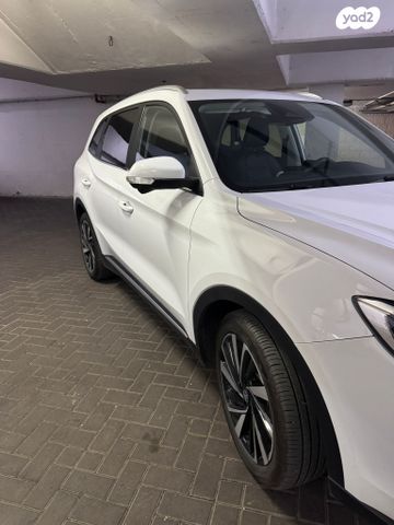 מודעת רכב אם ג'י ZS