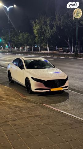 מודעת רכב מאזדה 3