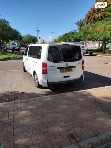 פיג'ו טראוולר