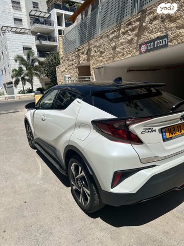 טויוטה C-HR