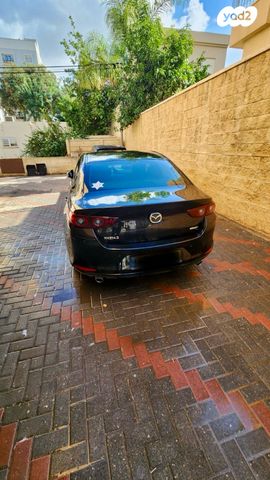 מאזדה 3