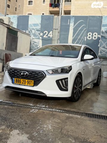 יונדאי איוניק