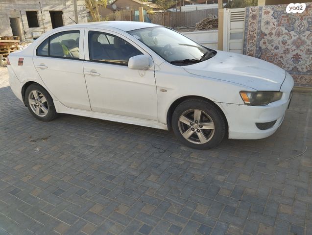 מיצובישי לנסר