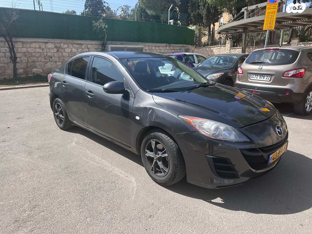 מאזדה 3