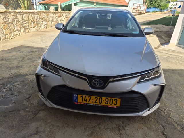 מודעת רכב טויוטה קורולה