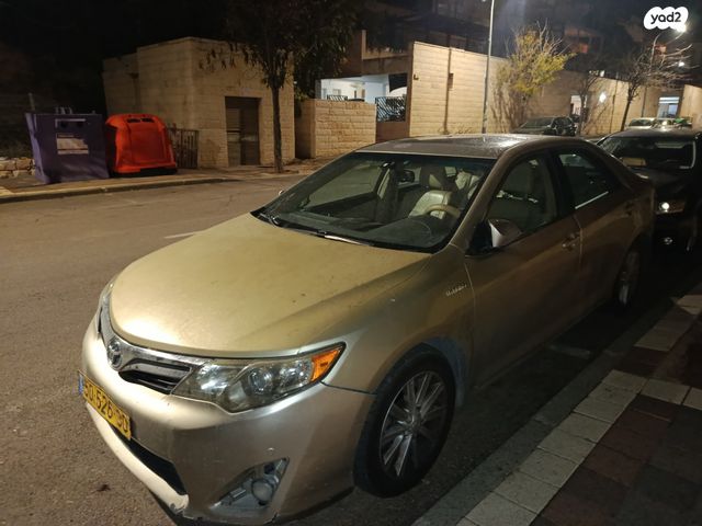 טויוטה קאמרי