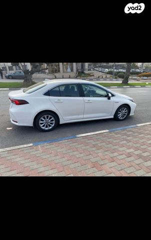 מודעת רכב טויוטה קורולה