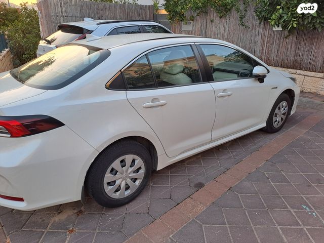 מודעת רכב טויוטה קורולה