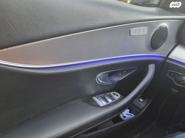 מודעת רכב מרצדס-בנץ E-class