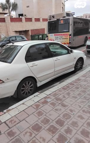 מודעת רכב מיצובישי לנסר