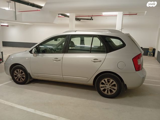 מודעת רכב קיה קארנס