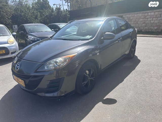 מודעת רכב מאזדה 3