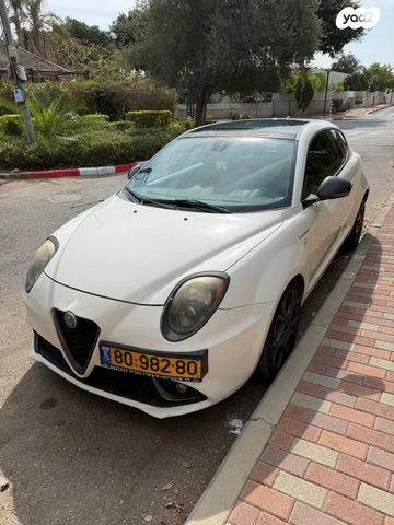 מודעת רכב אלפא רומיאו מיטו