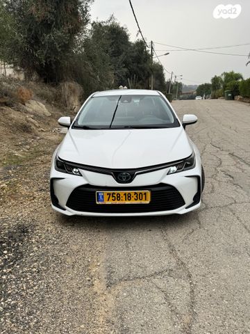 טויוטה קורולה
