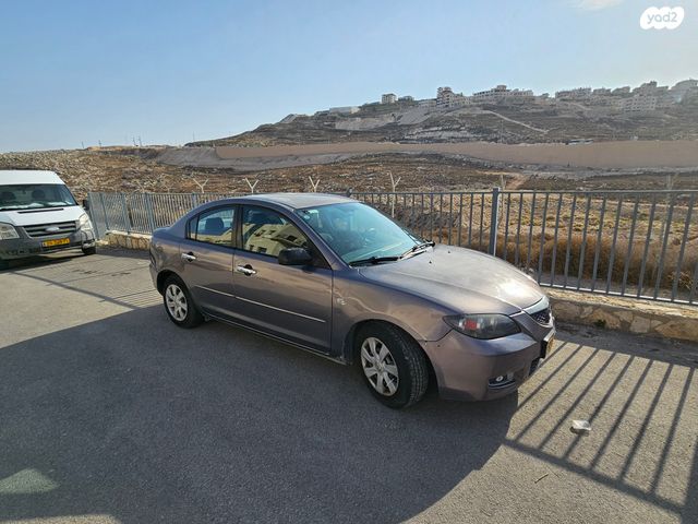 מודעת רכב מאזדה 3