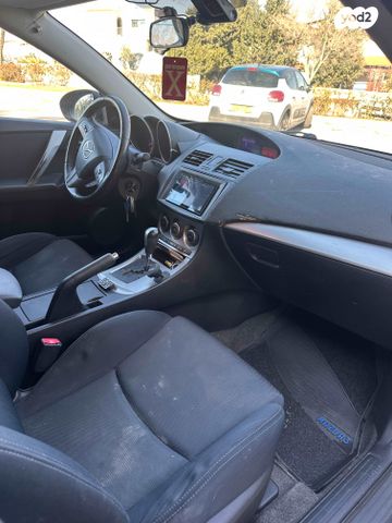 מודעת רכב מאזדה 3