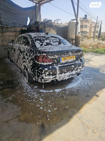 מודעת רכב ב מ וו סדרה 2