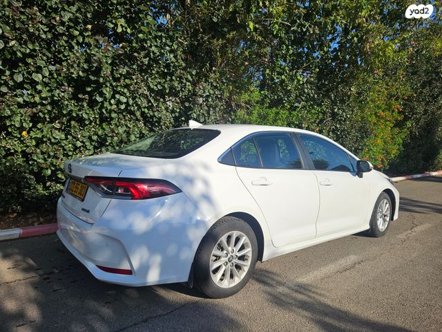 מודעת רכב טויוטה קורולה