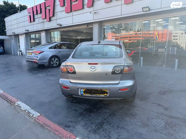 מאזדה 3