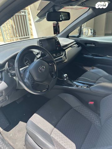 טויוטה C-HR