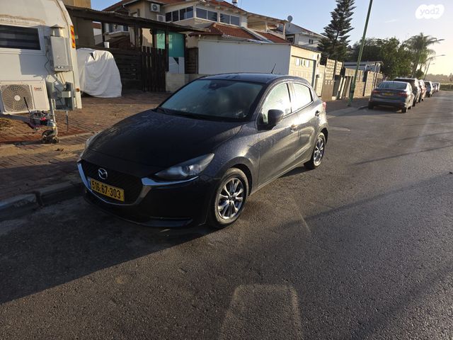 מודעת רכב מאזדה 2