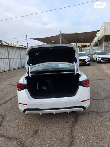 ניסאן סנטרה