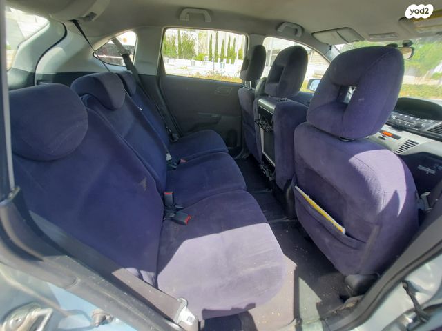 מודעת רכב הונדה FR-V