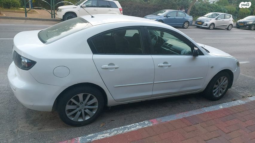 מאזדה 3