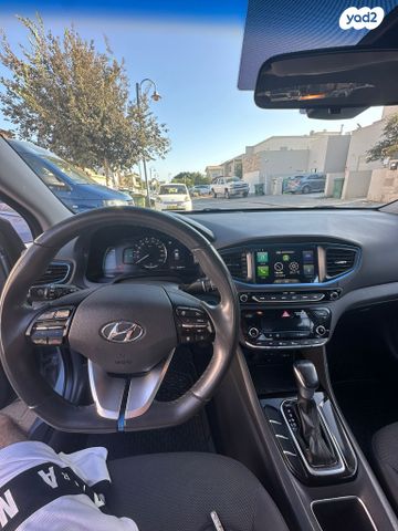 יונדאי איוניק