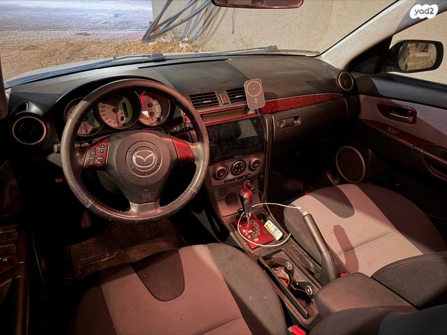 מודעת רכב מאזדה 3