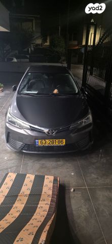 טויוטה קורולה