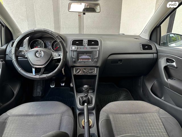 פולקסווגן פולו 