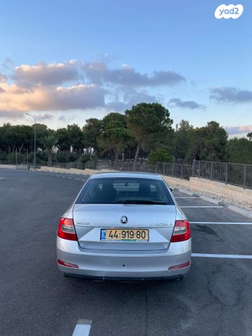 סקודה אוקטביה 