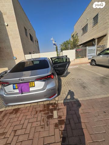 טויוטה קורולה