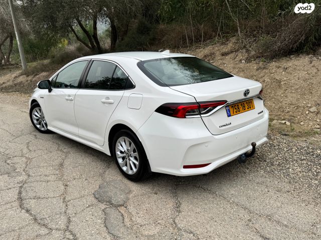 טויוטה קורולה