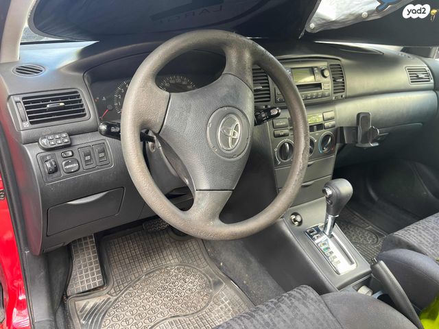 טויוטה קורולה