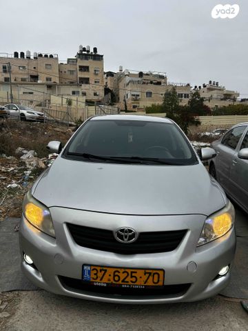 טויוטה קורולה