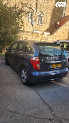 מודעת רכב הונדה FR-V