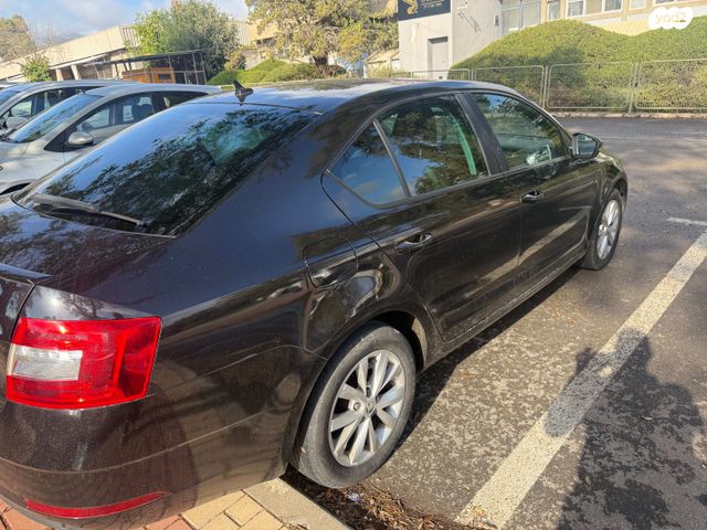 סקודה אוקטביה