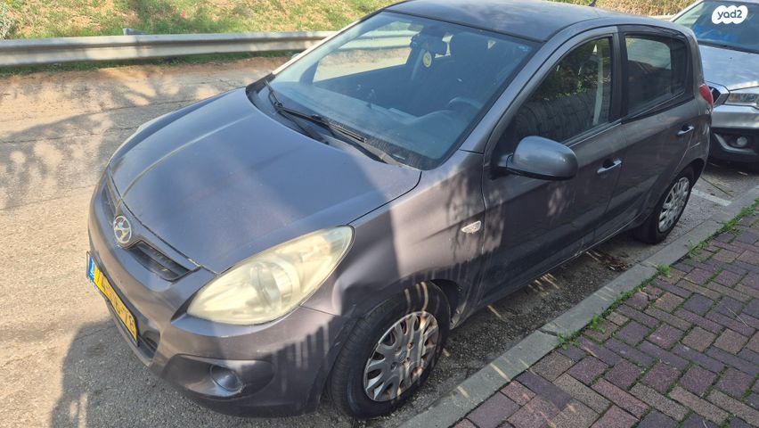 מודעת רכב יונדאי i20