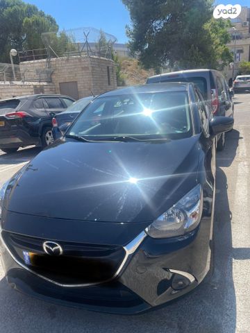 מודעת רכב מאזדה 2