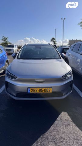 מודעת רכב ג׳ילי Geometry C