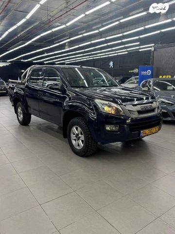 איסוזו די-מקס