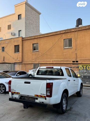 איסוזו די-מקס